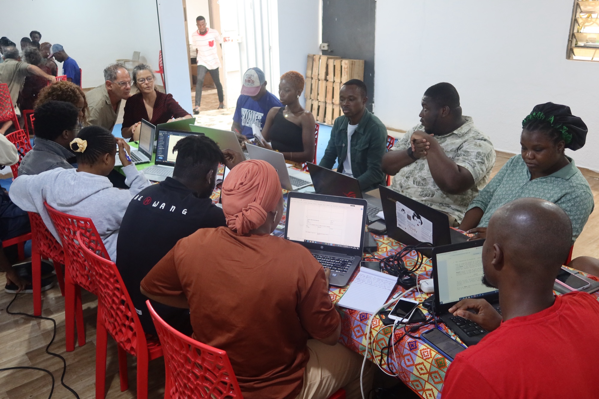 272 candidatures, 16 artistes : la Cohorte Fiction 2025 en chiffres