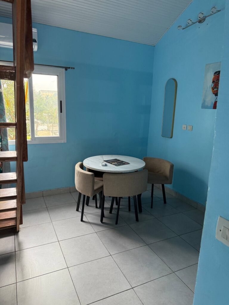 Le duplex bleu, studio d'hébergement de La Fabrique Culturelle