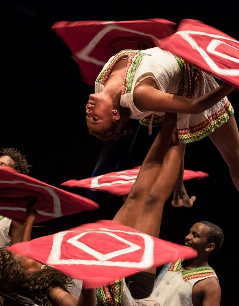 Fekat Circus (Éthiopie) en tournée à Madrid