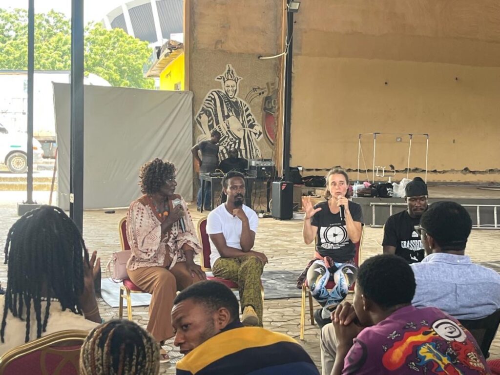 Table ronde avec les compagnies invitées